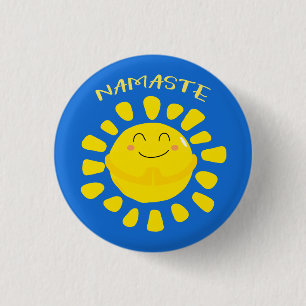 Namaste Lächeln Gebet Cartoon Sun Button