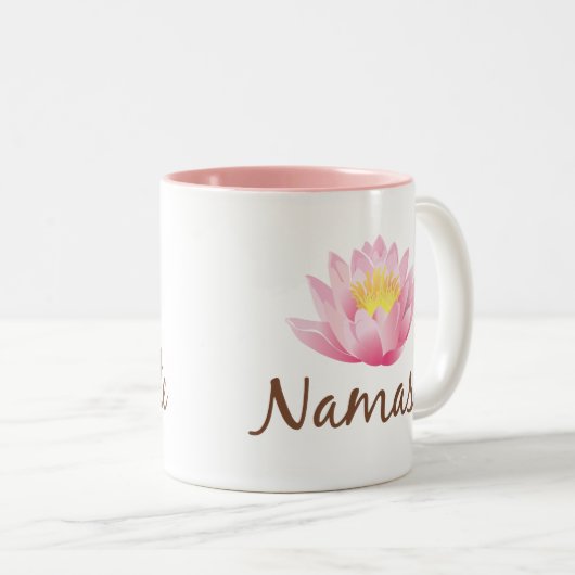 Namaste Lotus Blume Yoga Zweifarbige Tasse (VorderseiteRechts)