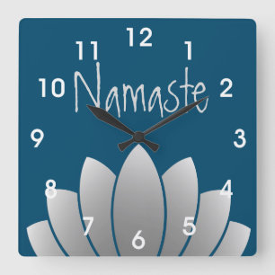 Namaste modernes Lotus mit Blumen Quadratische Wanduhr