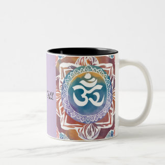 NAMASTE Y'ALL OHM RETRO VIBES ZWEIFARBIGE TASSE