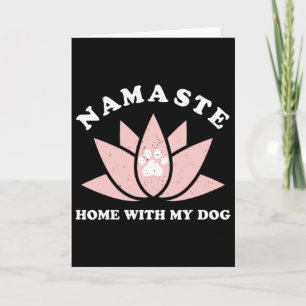 Namaste Zuhause mit meinem Hund Lustiges Yoga-Gesc Karte