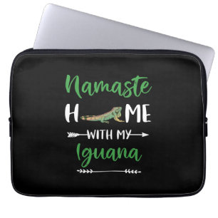 Namaste Zuhause mit meiner Iguana Funny Iguana und Laptopschutzhülle