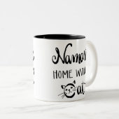 Namaste Zuhause mit meiner Katzen-Tasse Zweifarbige Tasse (VorderseiteRechts)