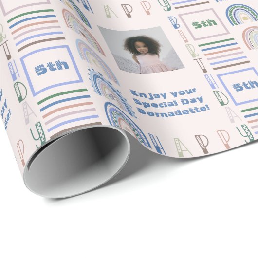 Name Age Sentiment Boho Rainbow Pink Blue Green Geschenkpapier (Rolleneckpunkt)