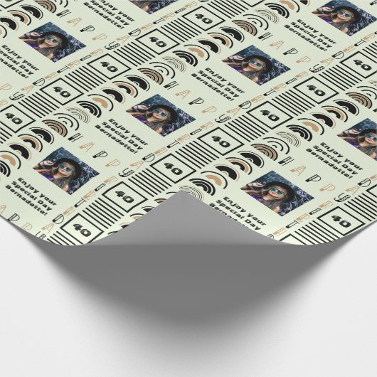 Name Age Sentiment Retro Rainbow Brown Black Sage Geschenkpapier (Ecke)