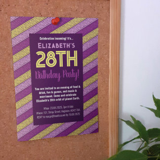 Name & Alter Geburtstagspartei Celtic Strip Lila Einladung