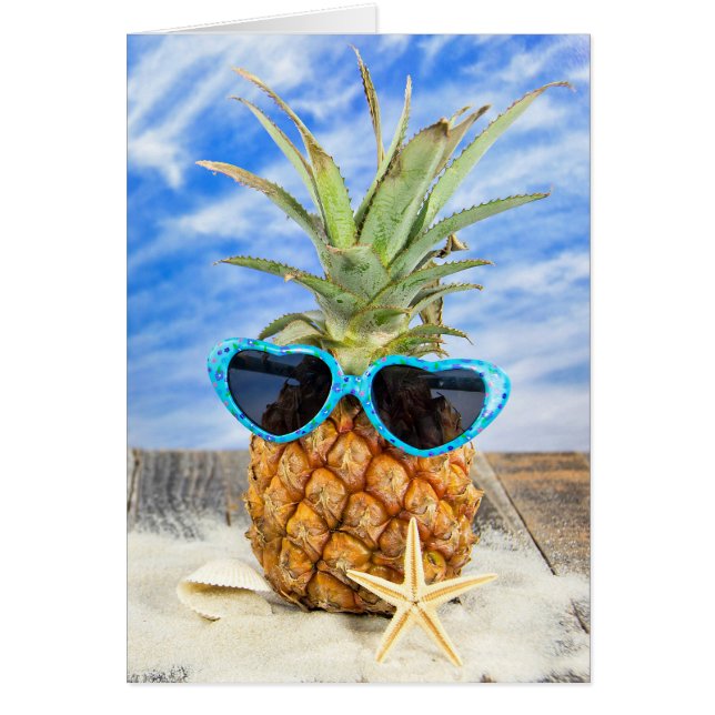 Name Ananas, die eine Herz-Sonnenbrille trägt (Vorne)