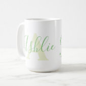 Name Ashlie Bedeutung und Monogramm Ein grüner Tex Kaffeetasse (Vorderseite Links)
