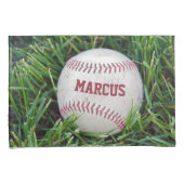 Name auf einem Baseball im Gras Kissenbezug (Vorderseite-Rechts)