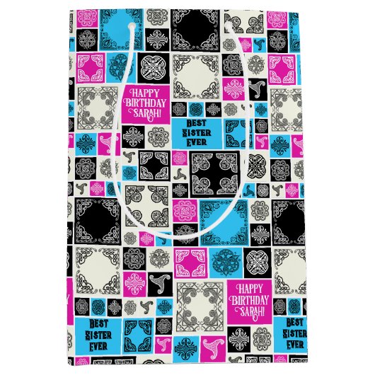 Name & Beziehung hinzufügen Geburtstag Magenta & B Mittlere Geschenktüte (Vorderseite)