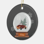 Name & Datum | Schneeglobe mit Auto & Baum Keramik Ornament (Links)
