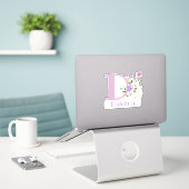Name Davina & Initial mit Blumendesign Aufkleber (Laptop auf Schreibtisch)