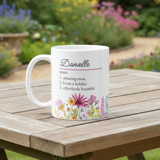 Name Definition mit weiblicher Wildblume Kaffeetasse