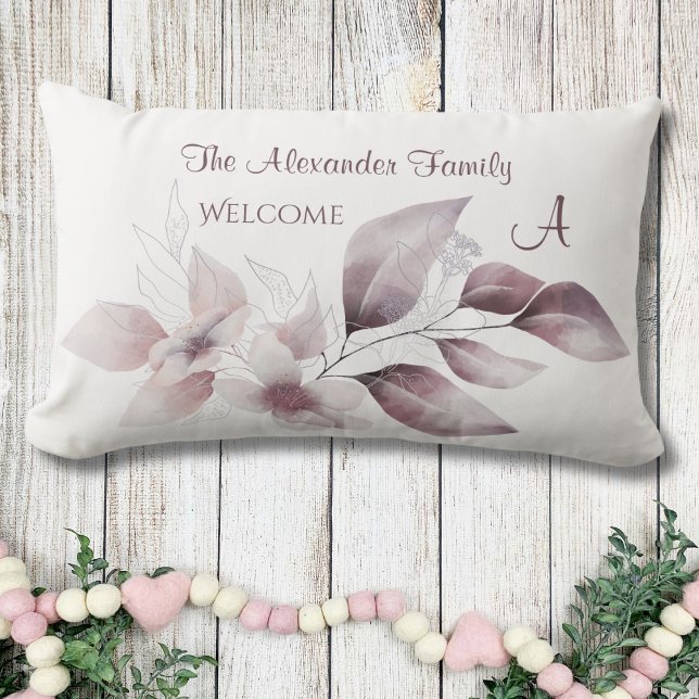 Name der Aquarellfamilie & anfänglicher botanische Kissen Für Draußen (Monogram Family Last Name and Initial Elegant Welcome Porch Lumbar Pillow)
