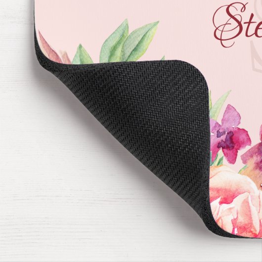 Name der Borgundy Blush Floral Monogramm Mousepad (Ecke)