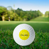 Name der gelben Monogramm-Initialen Golfball