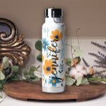Name der Hübschen blauen Blume Trinkflasche<br><div class="desc">Flasche mit Blumenwasser.</div>