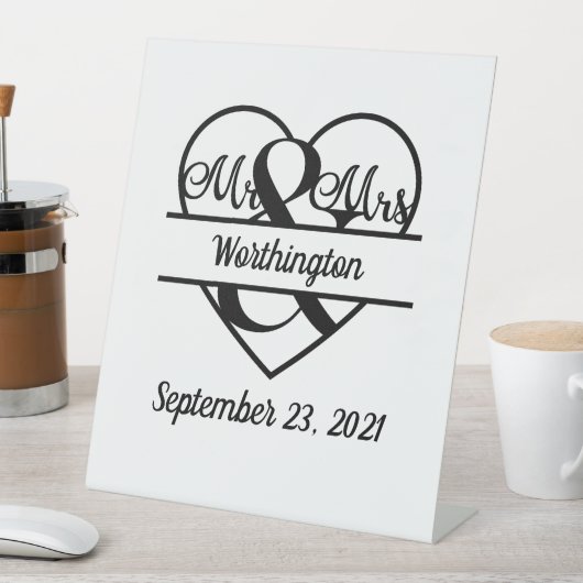 Name der Monogramm Datum Herzhochzeit Sockelschild (In Situ)