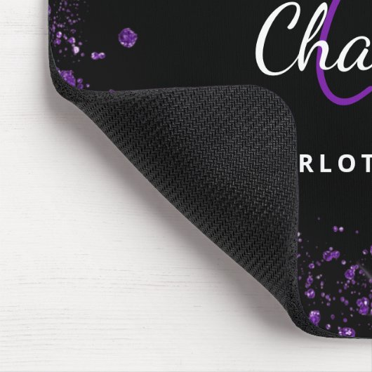 Name der Monogramm-Initalien des lila Glitzer Mousepad (Ecke)