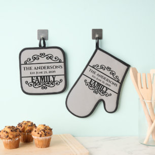 Name der Monogrammfamilie Ofenhandschuh & Topflappen-Set