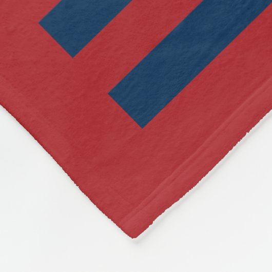 Name der Navy Blue und Red Rugby Stripes Fleecedecke (Ecke)
