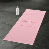 Name der rosa Monogrammbuchstaben Yogamatte