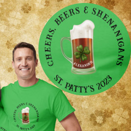 Name der Tasse Cheers Beers and Shenanigans St Pat T-Shirt