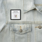 Name des Abzeichens auf dem Schwarzen Quadrat Logo Namensschild (Beispiel)