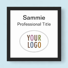 Name des Abzeichens auf dem Schwarzen Quadrat Logo Namensschild