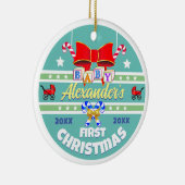Name des Babys First Christmas Unisex Keramik Ornament (Rechts)