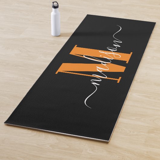 Name des benutzerdefinierten Monogramms Yogamatte (Beispiel)