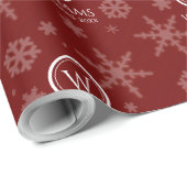 Name des Festivals Red Foil Snowflakes Monogramm Geschenkpapier (Rolleneckpunkt)