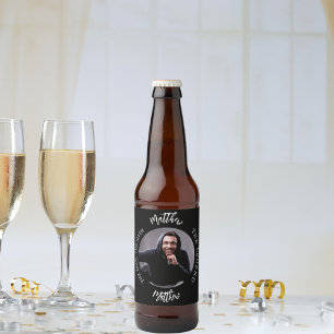 Name des Fotos der Mythen Schwarz-weiß Bierflaschenetikett