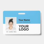Name des hellblauen Fotos Bar oder Qr-Code Ausweis<br><div class="desc">Dieses Abzeichen mit benutzerdefinierten horizontalen Mitarbeiternamen kann einfach mit Foto, Scan-Bar oder Qr-Code und Firmenlogo personalisiert werden. Ein einfaches Business-Design in hellblau-weiß-farbigen, vollständig anpassbaren Vor- und Rücken-Größen, serifenlose, einfache und moderne Schriftart und ein berufliches und klares Aussehen. Diese Standard-ID-Abzeichen sind mit einem Lanyard, einer Metallklammer oder mit einer Retraktable erhältlich....</div>