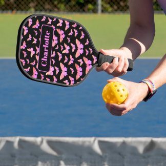 Name des hübschen Schmetterlingsmusters, Monogramm Pickleball Schläger