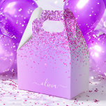 Name des lila Glitzer Glam Metal Monogram Geschenkschachtel<br><div class="desc">Lila Imitate Foil Metallic Sparkle Glitzer Pinsel Metal Monogram Name Fvor Box. Das macht den perfekten 16 Geburtstag,  Hochzeit,  Brautparty,  Jubiläum,  Babydusche oder Junggeselinnen-Abschied Geschenk für jemanden,  der Lieben glamourösen Luxus und schicke Stile.</div>