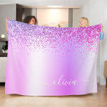 Name des lila Glitzer, Sparkle Metal Monogram Fleecedecke<br><div class="desc">Lila Imitate verdecken den metallischen Sparkle-Glitzer,  der den Monogrammnamen aus gebürstetem Metall und das erste Fleecefeblanket trägt. Das macht den perfekten 16 Geburtstag,  Hochzeit,  Brautparty,  Jubiläum,  Babydusche oder Junggeselinnen-Abschied Geschenk für jemanden,  der Lieben glamourösen Luxus und schicke Stile.</div>