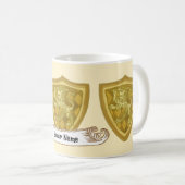 Name des Lion Shield-Familienwappens Kaffeetasse (VorderseiteRechts)