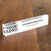 Name des Logos des Minimalistischen Unternehmens Namensplakette (Seite)