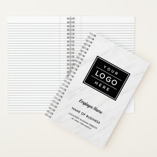 Name des Mitarbeiters des Unternehmens mit eigenem Notizblock (Innen)
