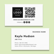 Name des Mitarbeiters mit dem Firmenlogo QR-Code