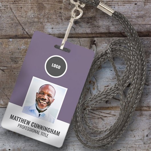 Name des Mitarbeiters Strichcode des modernen farb Ausweis