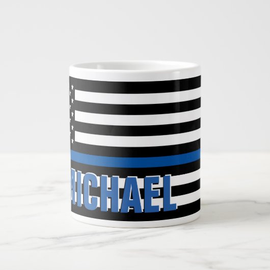 Name des Monogram-Abzeichens der Thin Blue Line-Fl Jumbo-Tasse (Vorderseite)