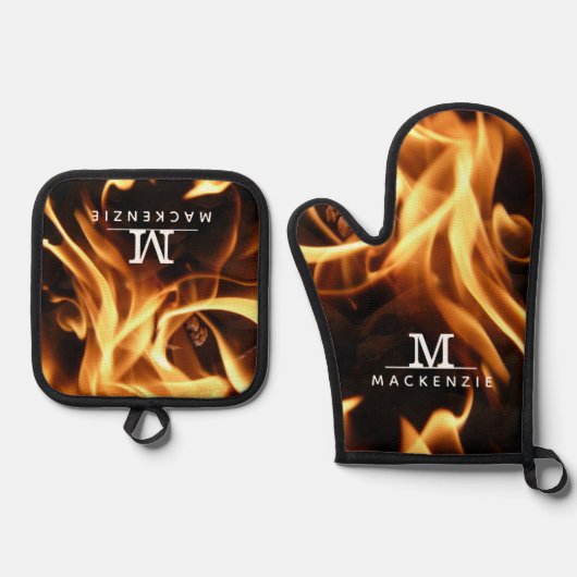 Name des Monogramms Flammen Ofenhandschuh & Topflappen-Set (Vorderseite)