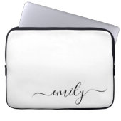 Name des Monogramms für das White Black Modern Laptopschutzhülle (Vorderseite)