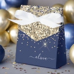 Name des Monogramms für den Blauen Girl-Glitzer Geschenkschachtel<br><div class="desc">Monogram Name and Initial Paper Party Geschenkboxen Blauer Sparkle Blauer Glitzer Das ist der perfekte 16 Geburtstag,  Hochzeit,  Brautparty,  Jubiläum,  Babydusche oder Junggeselinnen-Abschied Geschenk für jemanden,  der Glanz Luxus und Chic Stil Lieben.</div>