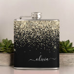 Name des Monogramms für den Gold Black Girl Glitze Flachmann<br><div class="desc">Monogram Name and Initial Party Flask (Name des ersten Imitats und Name des ersten Glitzer) in Gold und Schwarz. Das macht den perfekten 16 Geburtstag,  Hochzeit,  Brautparty,  Jubiläum,  Babydusche oder Junggeselinnen-Abschied Geschenk für jemanden,  der Lieben glamourösen Luxus und schicke Stile.</div>