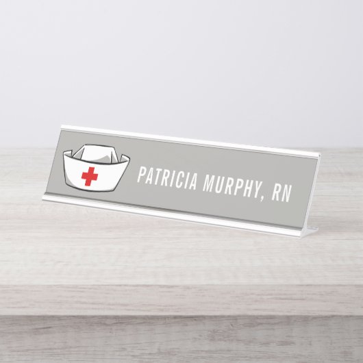 Name des Monogramms Nurse Cap RN Grau Schreibtischnamensplakette (Vorderseite )