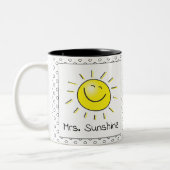 Name des niedlichen Sunshine Smile Face Lehrers Zweifarbige Tasse (Links)
