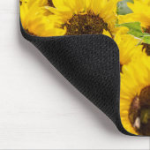 Name des personalisierten Gelbblütenfelds Mousepad (Ecke)